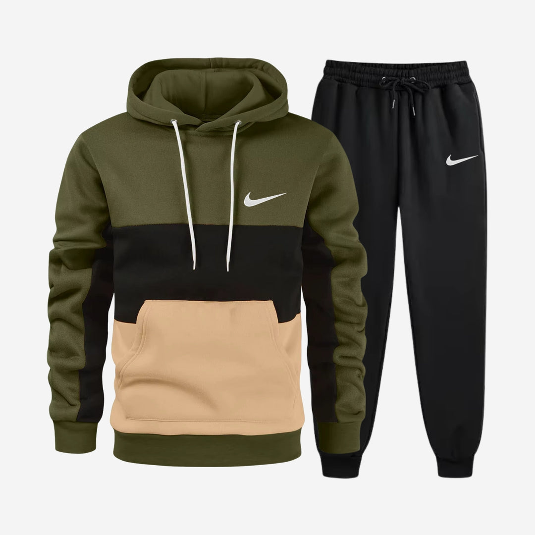 Tuta Sportiva Rilassata con Cappuccio - PREZZO DI LIQUIDAZIONE