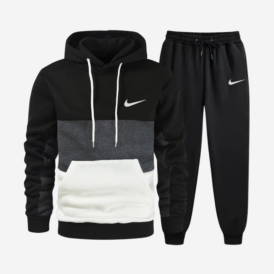 Tuta Sportiva Rilassata con Cappuccio - PREZZO DI LIQUIDAZIONE