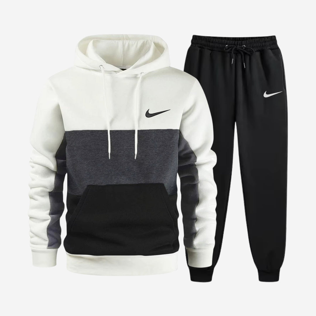 Tuta Sportiva Rilassata con Cappuccio - PREZZO DI LIQUIDAZIONE